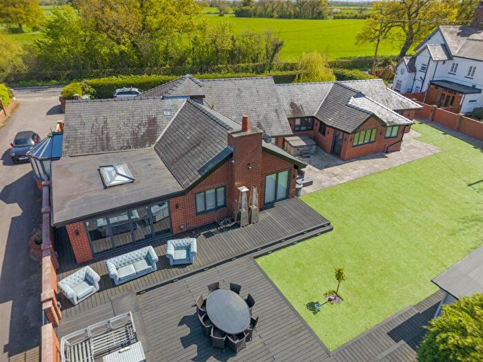 3 Bedroom Detached Bungalow For Sale In Middlewich Road, Minshull Vernon, Cheshire, CW10