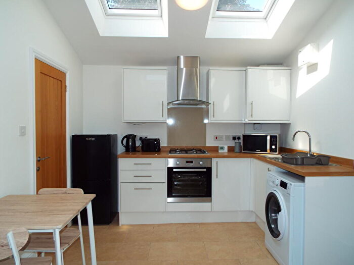 1 Bedroom Flat To Rent In Meadow Road, Bromsgrove, B61