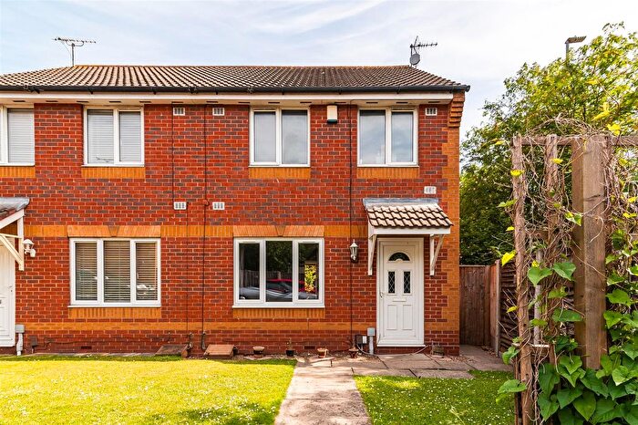 3 Bedroom Semi-Detached House For Sale In Nether Pasture, Netherfield, Nottingham, NG4