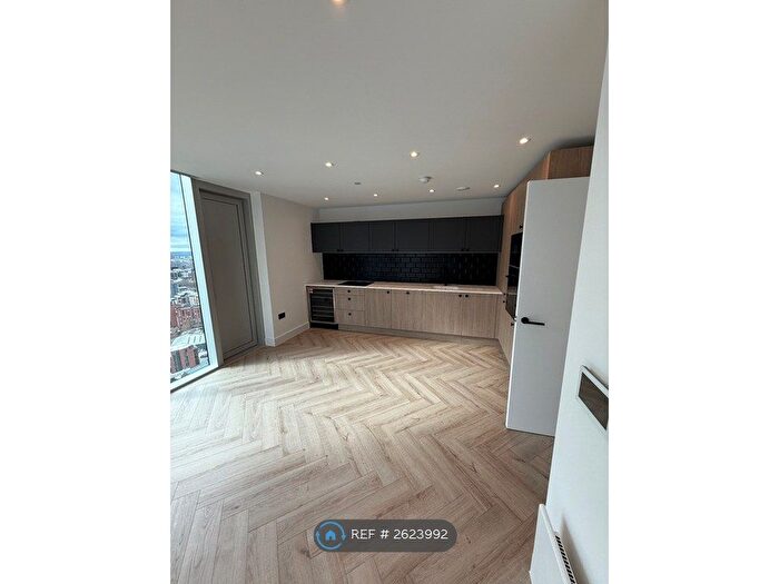 2 Bedroom Flat To Rent In Bankside Boulevard, Manchester City Centre, M3