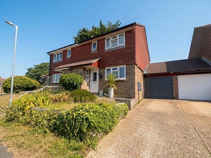 3 Bedroom Semi-Detached House For Sale In Woodlands Close, Peacehaven, BN10