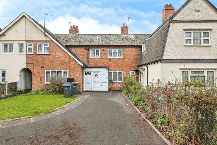 2 Bedroom Flat For Sale In Yardley Wood Road, Birmingham, B13