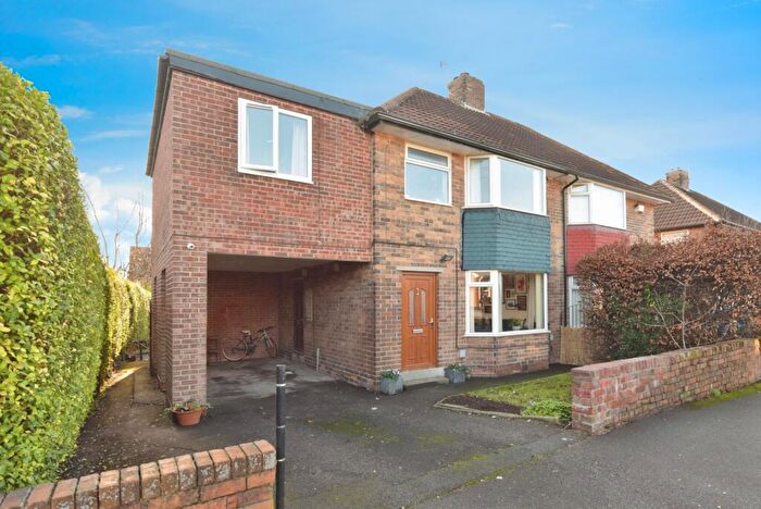 5 Bedroom Semi Detached House For Sale In Batworth Road, Sheffield, South Yorkshire, S5