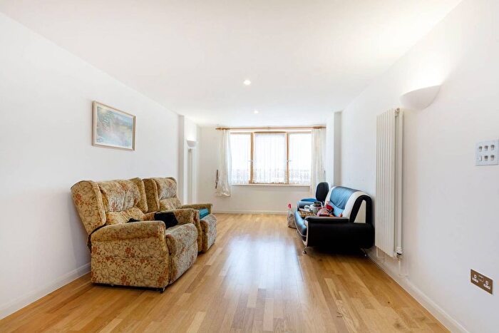 2 Bedroom Flat To Rent In London Road, Croydon, CR0