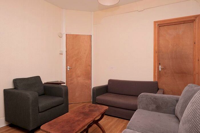 4 Bedroom Terraced House To Rent In Coombe Terrace, Brighton, BN2