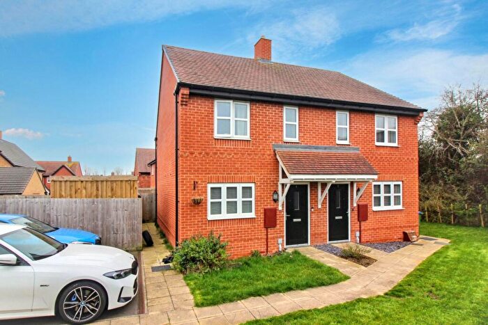 2 Bedroom Semi Detached House For Sale In Orrell Place, Winslow, MK18