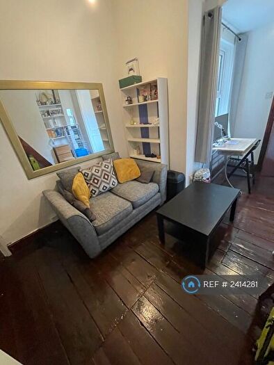 1 Bedroom Flat To Rent In Camden High Street, London, NW1