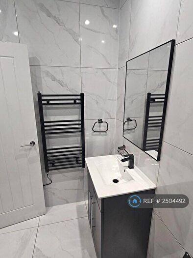 1 Bedroom Flat To Rent In Bradford, Bradford, BD1
