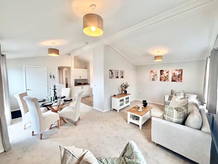 2 Bedroom Park Home For Sale In Ladstone Park, Norland, Sowerby Bridge, HX6