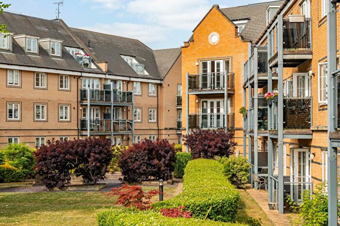 2 Bedroom Apartment For Sale In Constables Way, Hertford, SG13