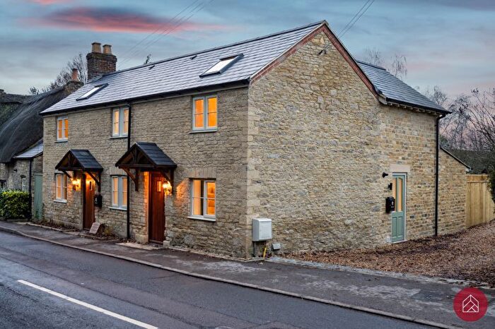 3 Bedroom Semi Detached House For Sale In Yarnton Road, Cassington Oxfordshire, OX29