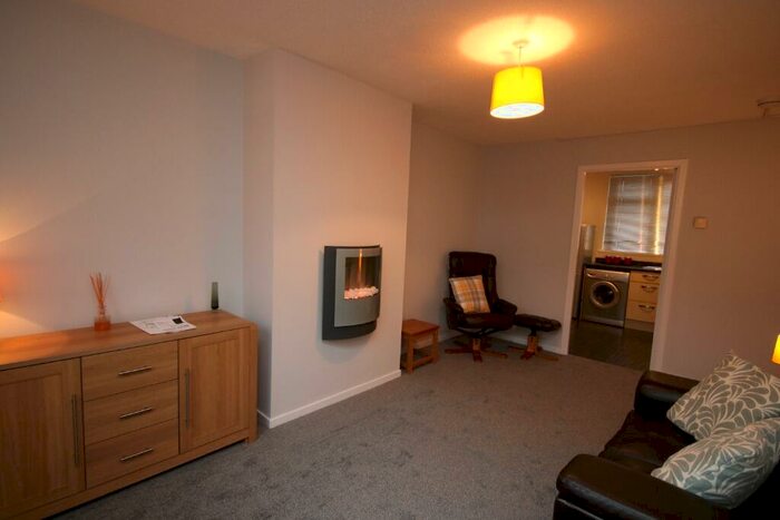 1 Bedroom Flat To Rent In Donald Place, Rosemount, Aberdeen, AB25