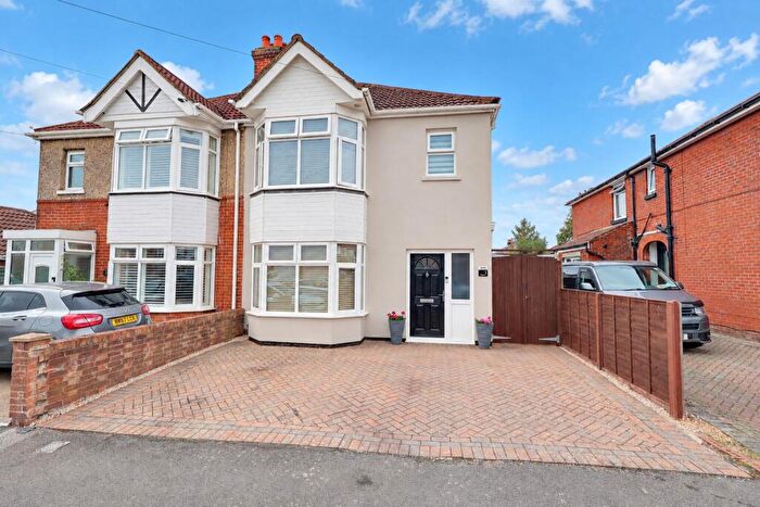 3 Bedroom Semi-Detached House For Sale In Cecil Road, Itchen, SO19