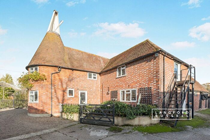4 Bedroom Detached House To Rent In Winkhurst Green, Ide Hill, Sevenoaks, TN14