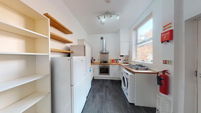 5 Bedroom Terraced House To Rent In Colville Street, Nottingham, NG1