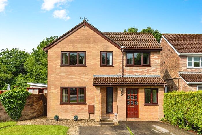 4 Bedroom Detached House For Sale In Heol Y Waun, Pontlliw, Swansea, SA4
