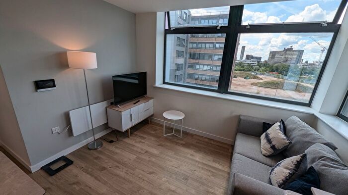 1 Bedroom Flat To Rent In Seymour Grove, Old Trafford, Manchester, M16