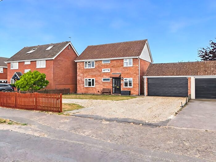 4 Bedroom Detached House For Sale In Louies Lane, Roydon, Diss, IP22