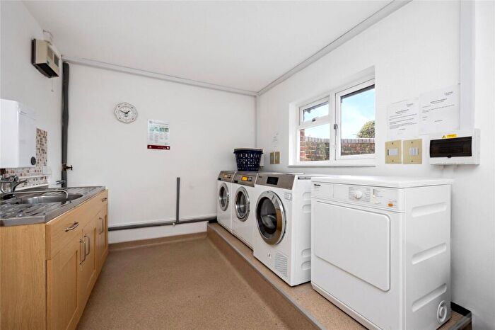1 Bedroom Flat For Sale In Freshbrook Road, Lancing, West Sussex, BN15