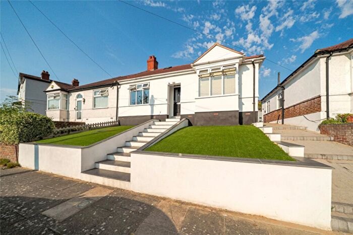 4 Bedroom Semi-Detached House For Sale In Walkden Road, Chislehurst, BR7