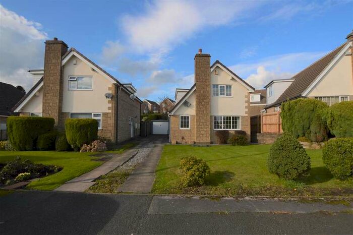 3 Bedroom Detached House To Rent In Brearcliffe Drive, Wibsey, Bradford, BD6