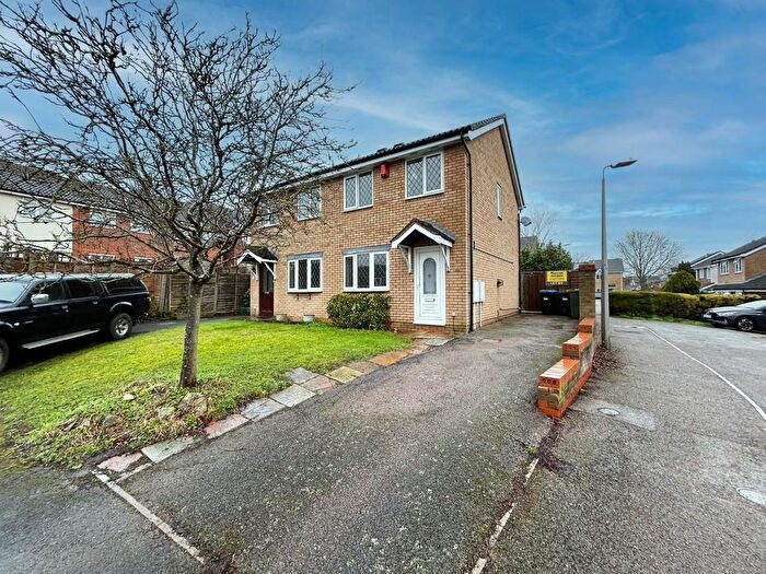 2 Bedroom Semi-Detached House To Rent In Rivetts Close, Olney, MK46