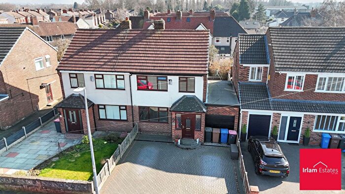 3 Bedroom Semi-Detached House For Sale In Rose Avenue, Irlam, M44