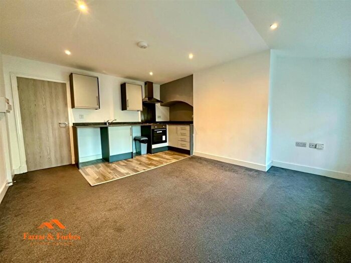 1 Bedroom Flat To Rent In Hargreaves Street, Burnley, BB11