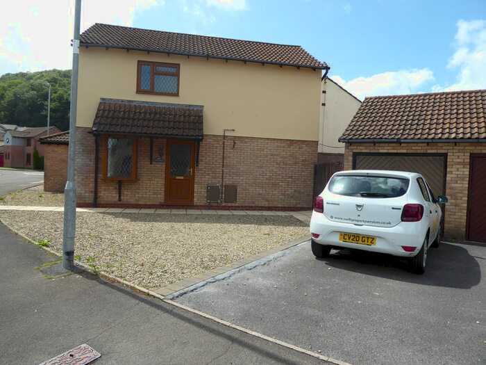 2 Bedroom Detached House To Rent In Lon Y Plas, Johnstown, Carmarthen, SA31