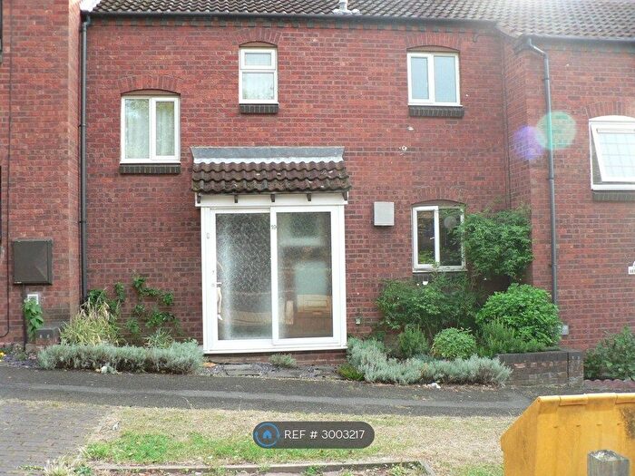 4 Bedroom Terraced House To Rent In Albion Court, Luton, LU2