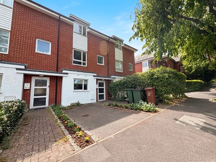 4 Bedroom Property To Rent In Camborne Road, Sutton, SM2