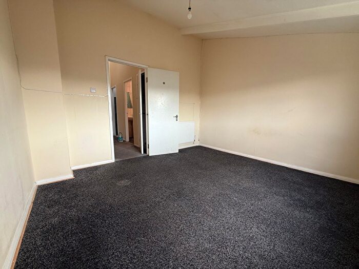 2 Bedroom Flat To Rent In Nelson Close, Croydon, CR0