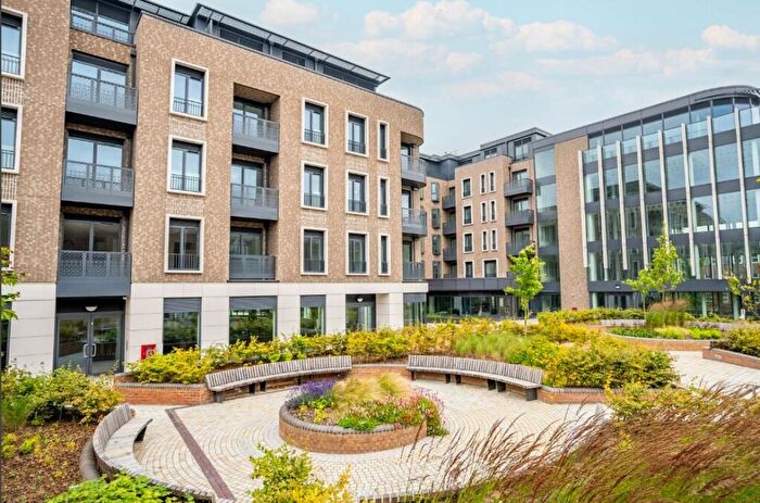 1 Bedroom Apartment For Sale In Victoria Street, St. Albans, Hertfordshire, AL1