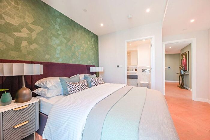3 Bedroom Flat For Sale In One Thames Quay, Canary Wharf, London, E14