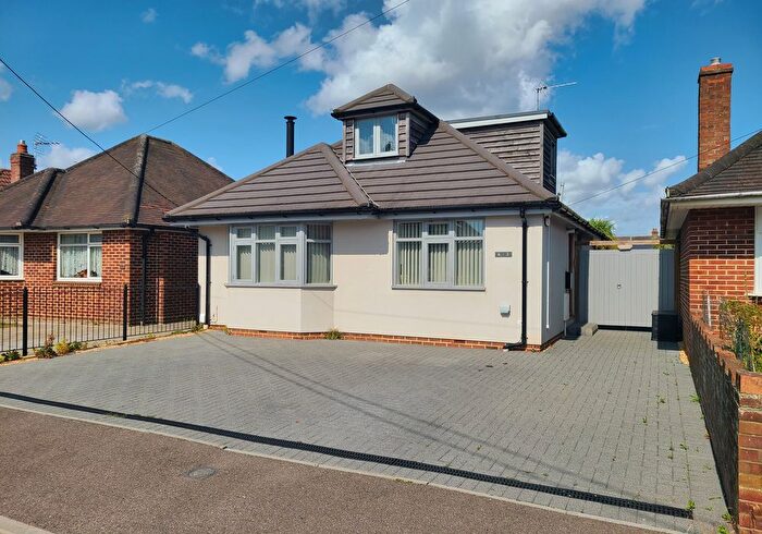 3 Bedroom Bungalow For Sale In Bartram Road, Totton, SO40