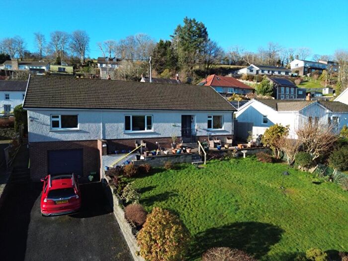 4 Bedroom Bungalow For Sale In Well Street, Llandysul, SA44