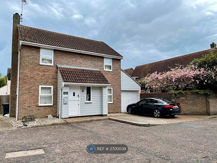 3 Bedroom Detached House To Rent In Yeldham Lock, Chelmsford, CM2