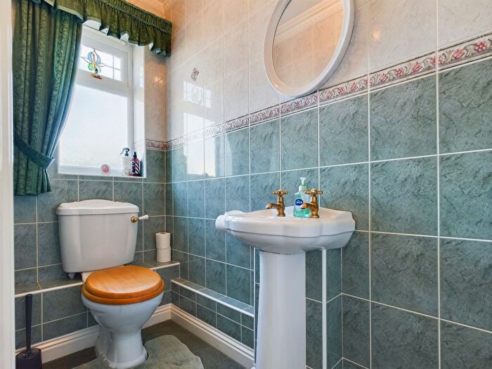 3 Bedroom Detached Bungalow For Sale In Langhorns Lane, Outwell, Wisbech, PE14