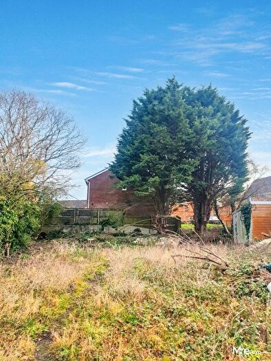 Land For Sale In Glynderwen Road, Llwynhendy, Llanelli, SA14