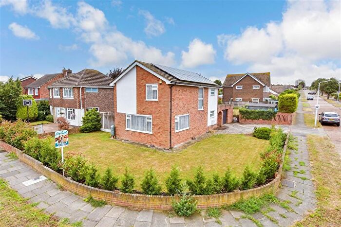 4 Bedroom Detached House For Sale In Canterbury Road East, Ramsgate, Kent, CT11