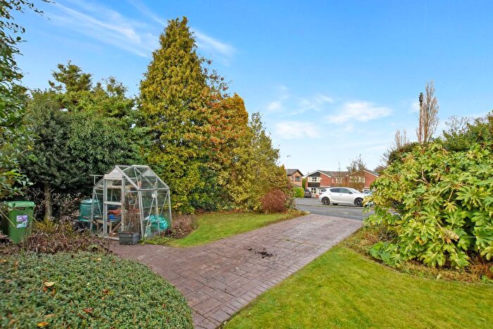 4 Bedroom Detached House For Sale In Warren Road, Appleton, WA4
