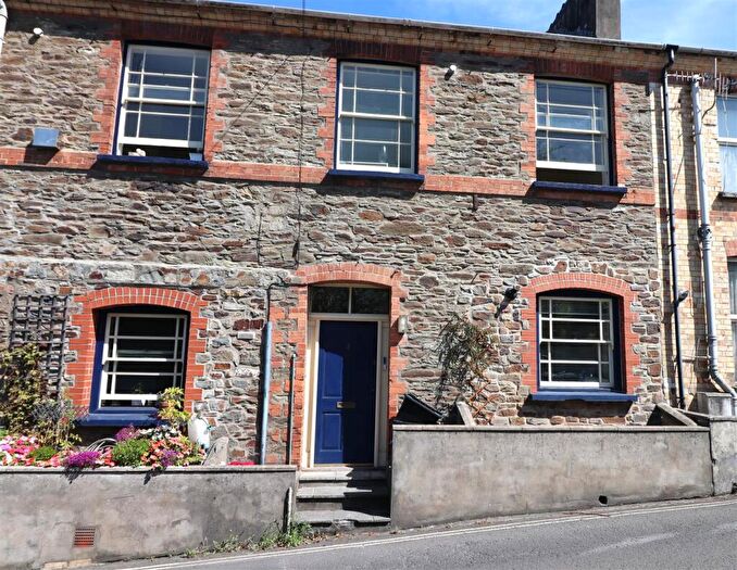 3 Bedroom Terraced House To Rent In Station Road, Ilfracombe, EX34