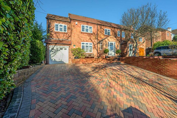 4 Bedroom Semi Detached House For Sale In High House, Middlefield Lane, Hagley, DY9