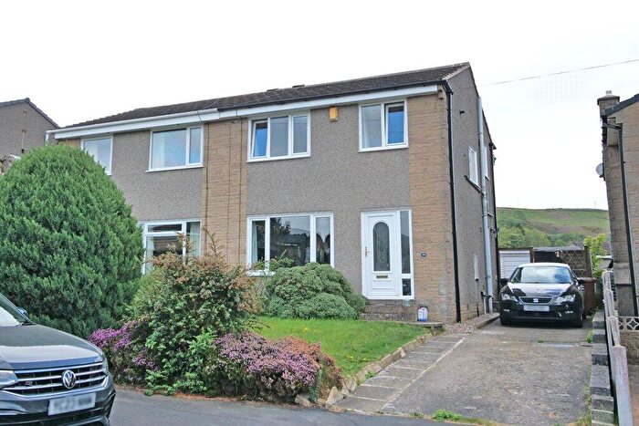 3 Bedroom Semi-Detached House For Sale In Moorview Way, Skipton, BD23