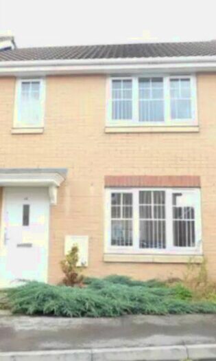 2 Bedroom Semi-Detached House To Rent In Pasture View, Kingswood, Hull, HU7