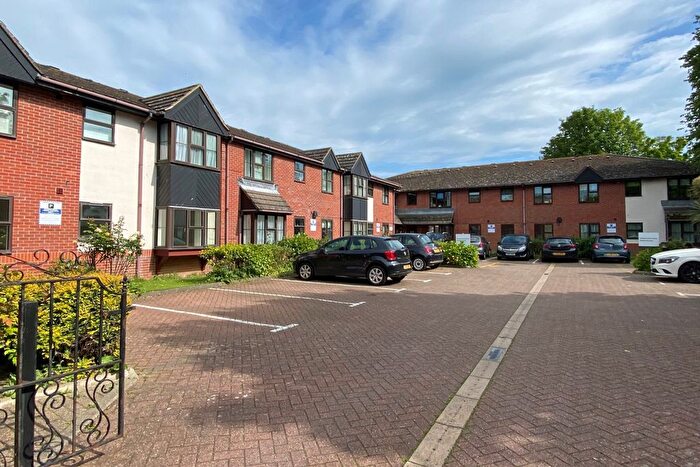 1 Bedroom Flat For Sale In Queens Street, Deal, CT14