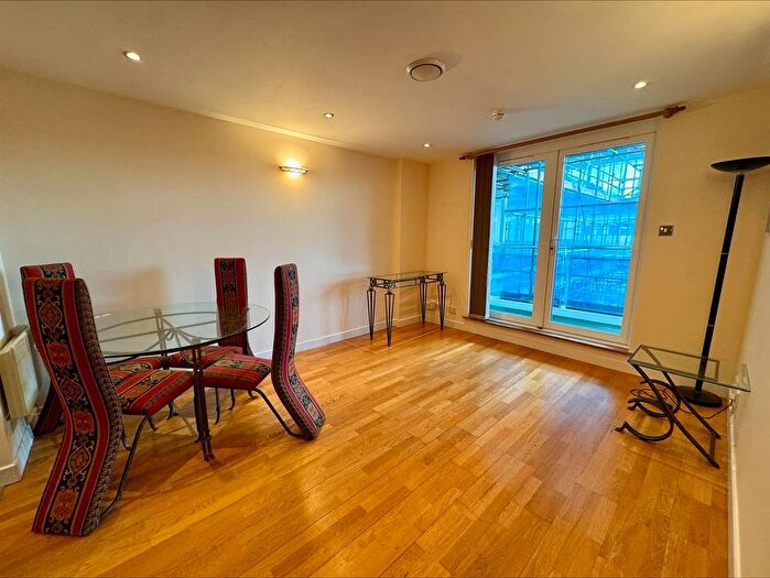 2 Bedroom Flat To Rent In Platinum House, Harrow, HA1