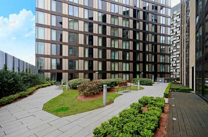 2 Bedroom Flat To Rent In St Paul's Square, City Centre, Sheffield, S1