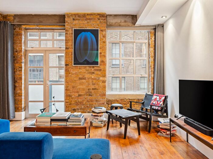 2 Bedroom Flat For Sale In Dingley Place, London, EC1V