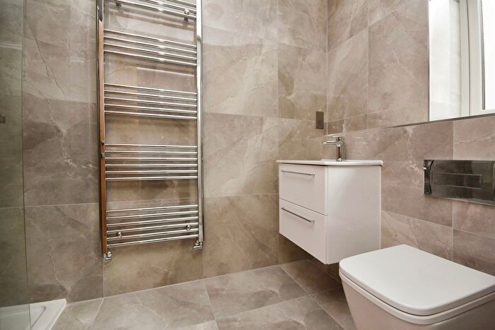 4 Bedroom Detached House For Sale In Nags Mews, Nags Head Lane, Brentwood, CM14